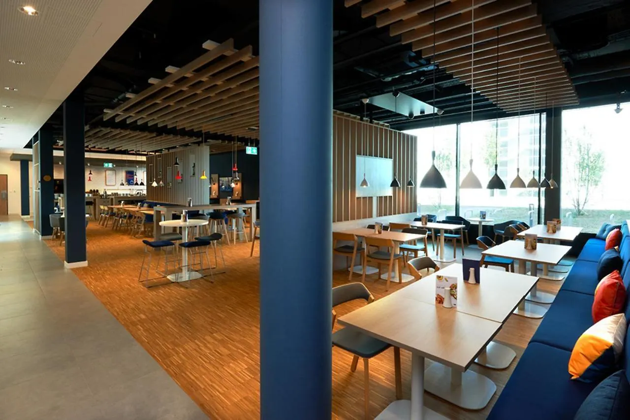 Holiday Inn Express & Suites - Basel - Allschwil By Ihg 3*,