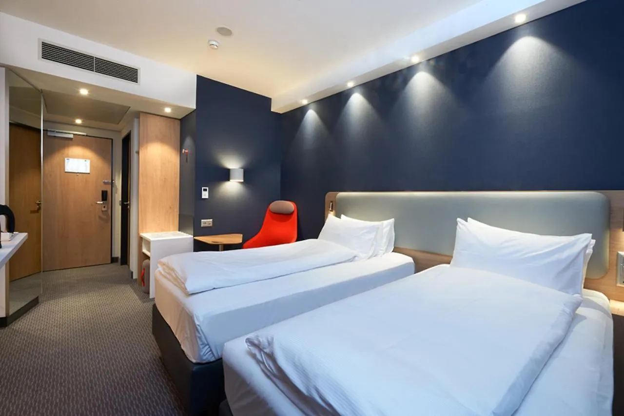 Holiday Inn Express & Suites - Basel - Allschwil By Ihg Schweiz